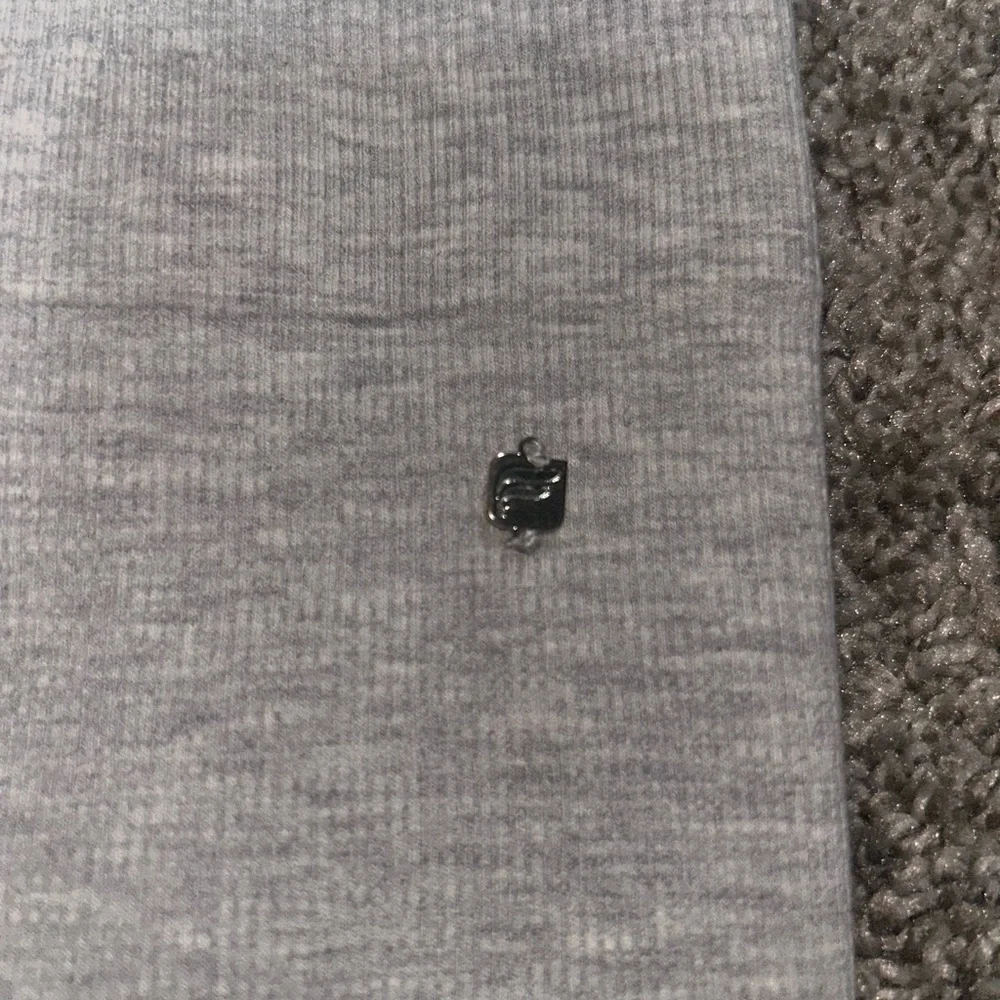 Fabletics Gray Ribbed Biker Shorts - Picture 4 of 5